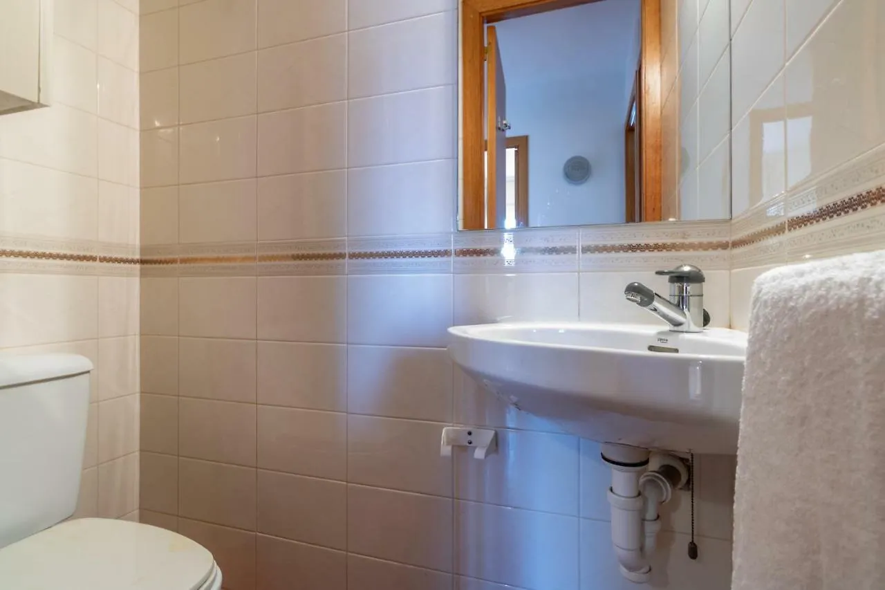 شقة إمبوريابرافا Goldhome - Salins